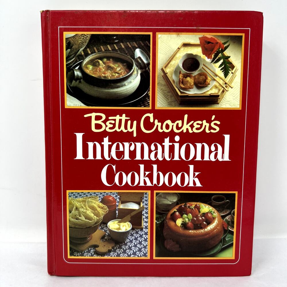 Vintage Betty Crocker International Cookbook 1980 First Edition Hardcover